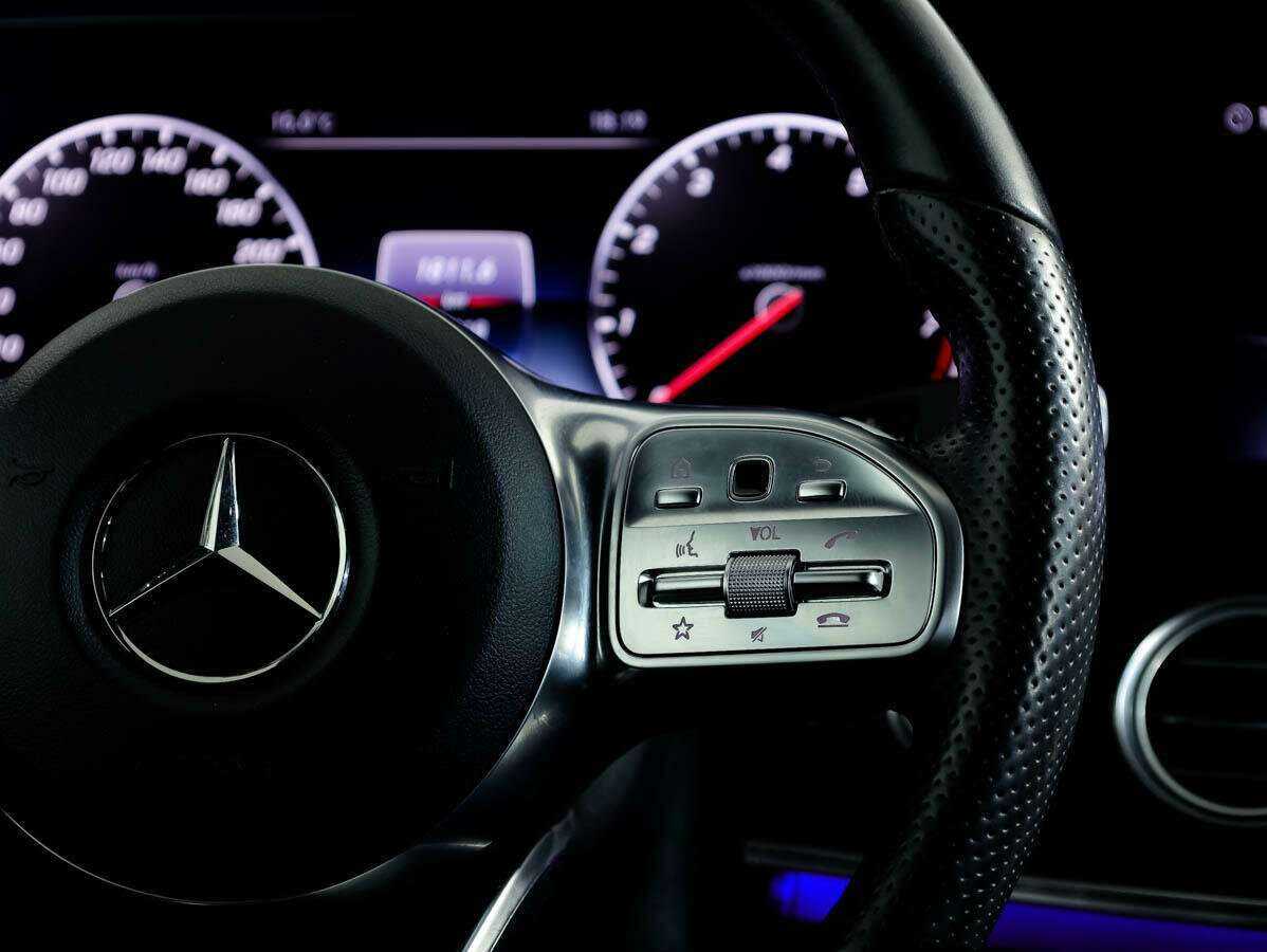 Купить Mercedes-Benz E-Класс с пробегом. Фото: #19