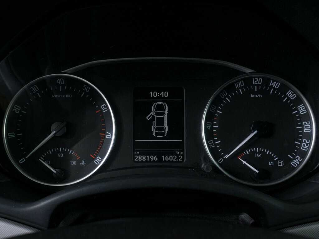 Купить Skoda Octavia с пробегом. Фото: #10