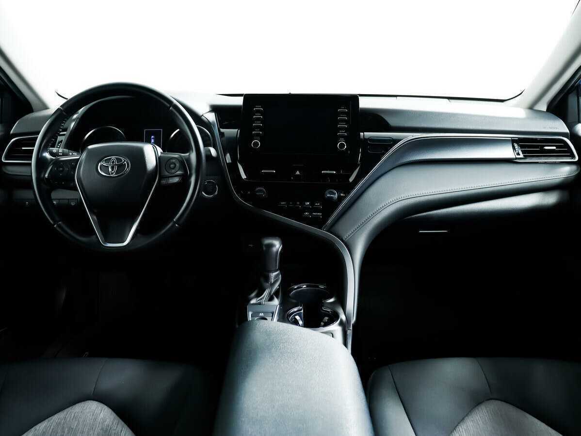 Купить Toyota Camry с пробегом. Фото: #10