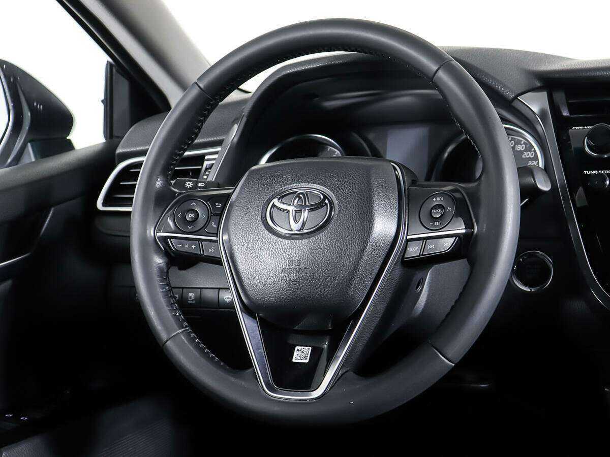 Купить Toyota Camry с пробегом. Фото: #14