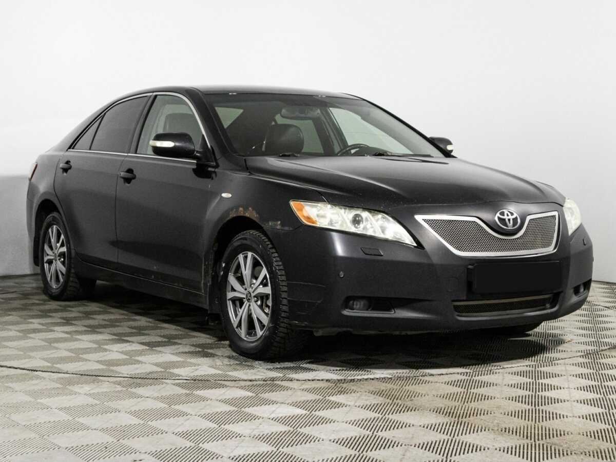 Купить Toyota Camry с пробегом. Фото: #2