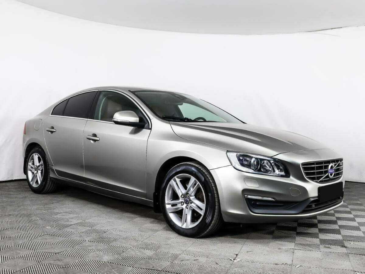Купить Volvo S60 с пробегом. Фото: #2