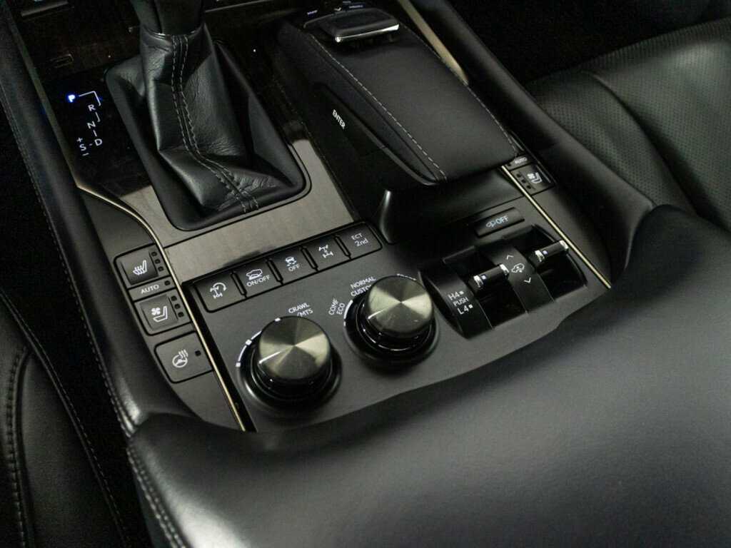 Купить Lexus LX с пробегом. Фото: #20