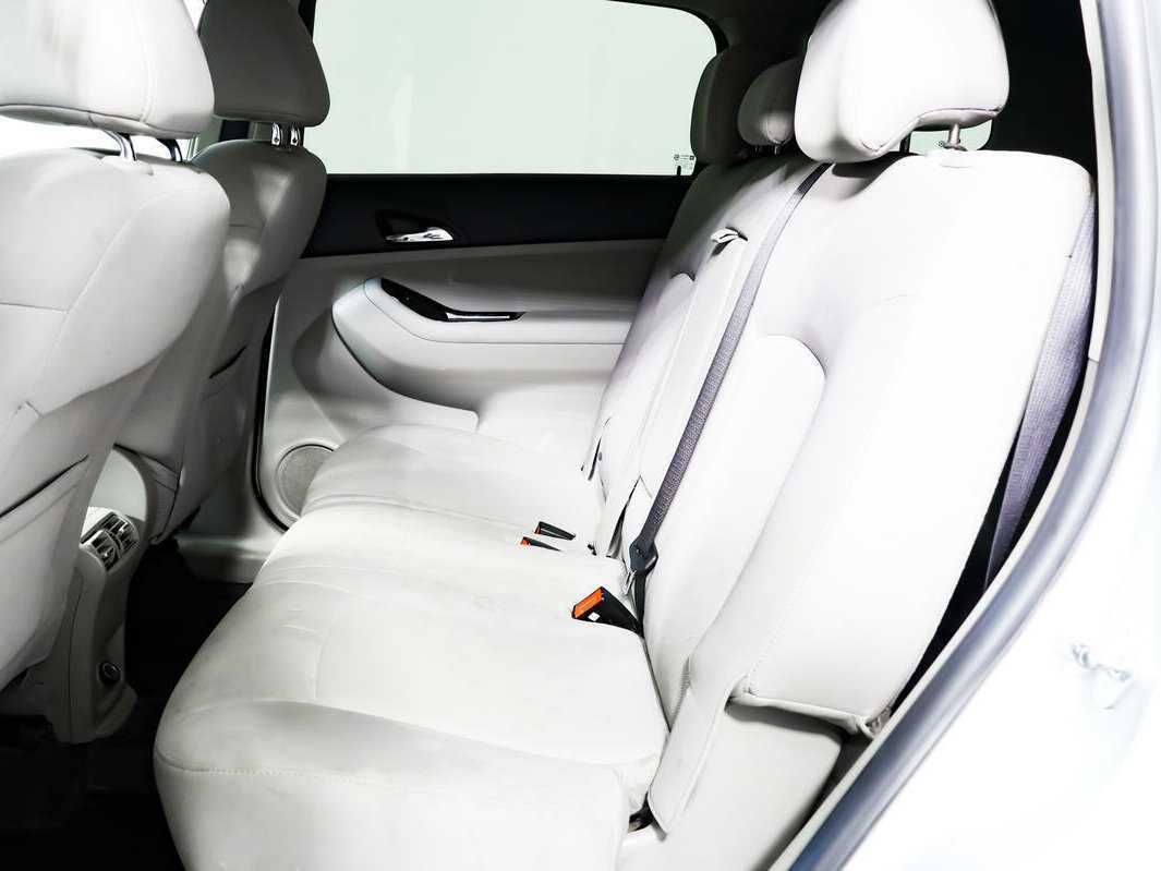 Купить Chevrolet Orlando с пробегом. Фото: #11