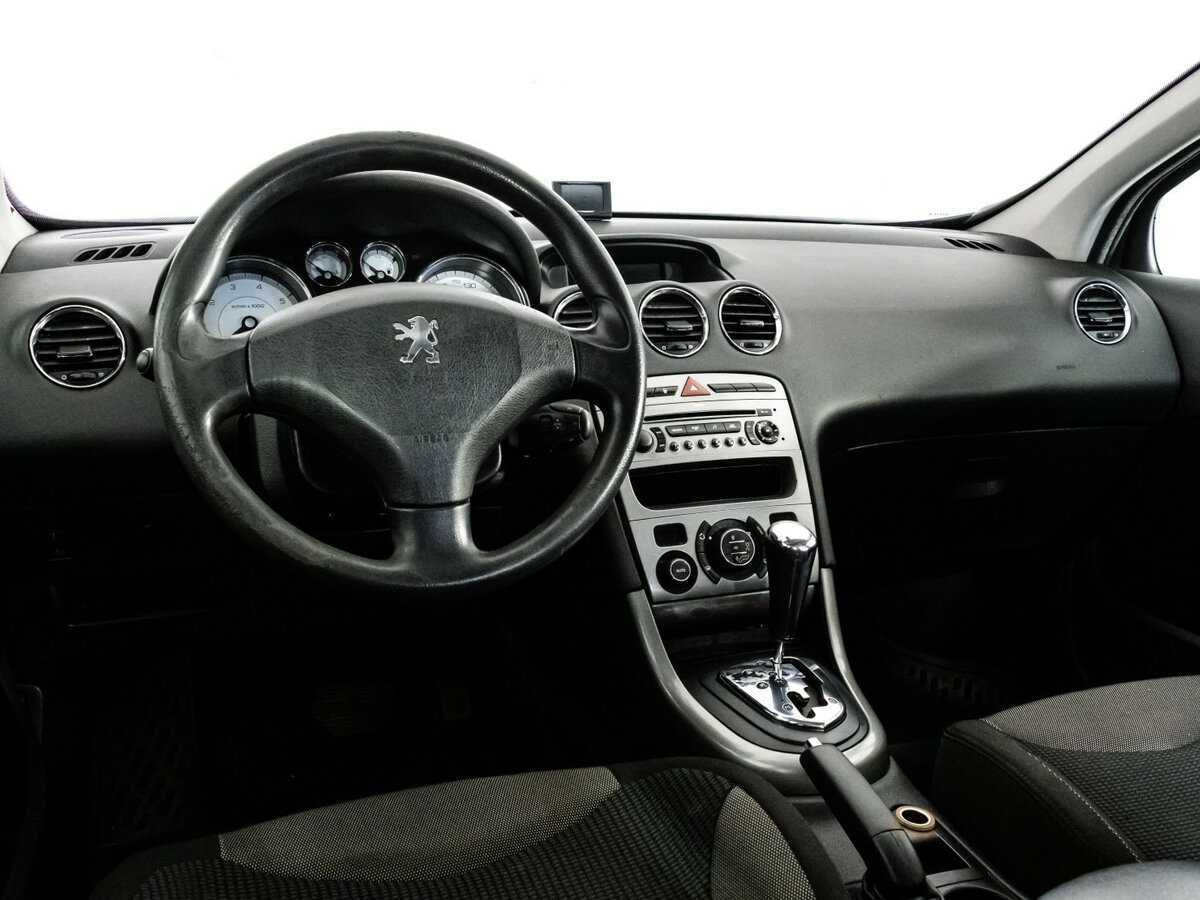 Купить Peugeot 308 с пробегом. Фото: #8