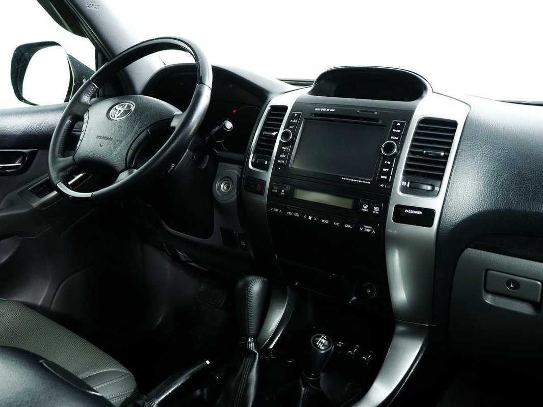 Купить Toyota Land Cruiser Prado с пробегом. Фото: #8