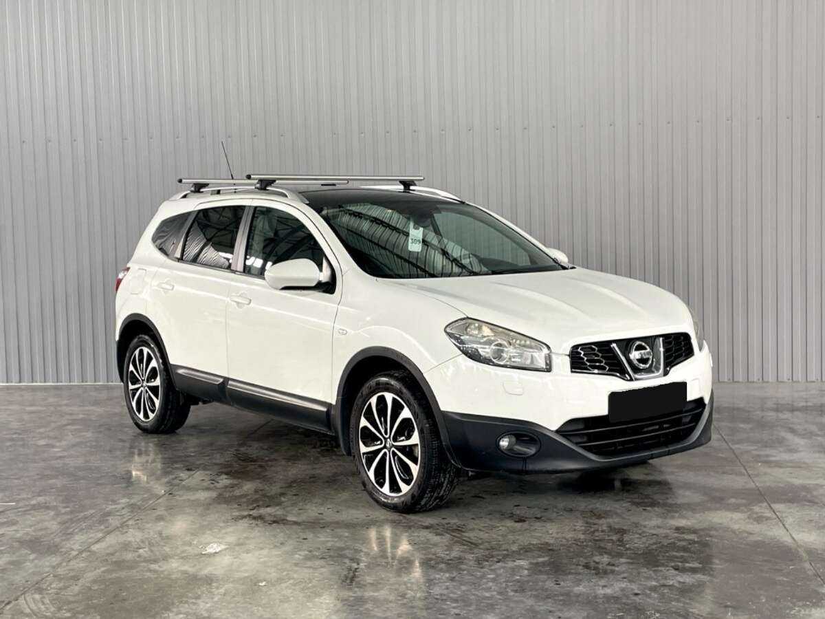 Купить Nissan Qashqai+2 с пробегом. Фото: #2