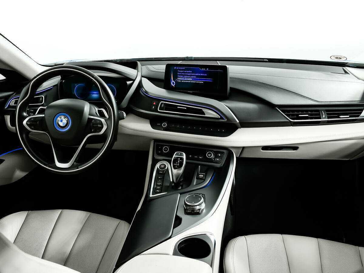 Купить BMW i8 с пробегом. Фото: #10