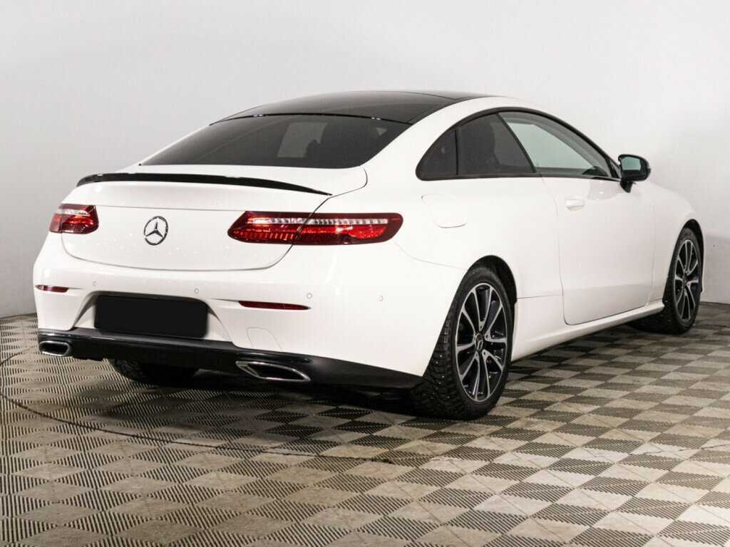 Купить Mercedes-Benz E-Класс с пробегом. Фото: #4