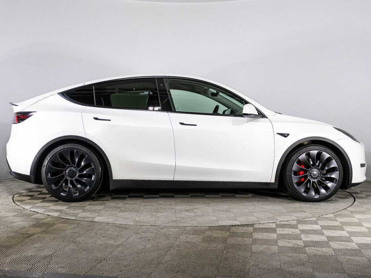 Купить Tesla Model Y с пробегом. Фото: #3