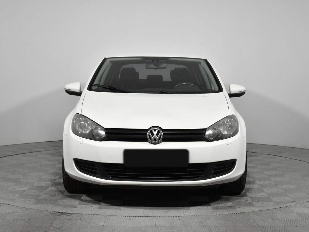 Купить Volkswagen Golf с пробегом. Фото: #1