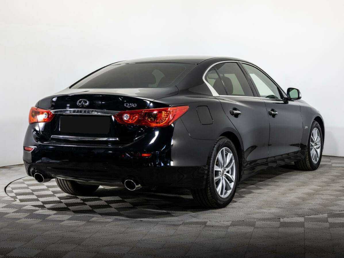 Купить Infiniti Q50 с пробегом. Фото: #3