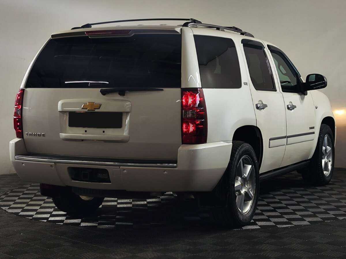 Купить Chevrolet Tahoe с пробегом. Фото: #3