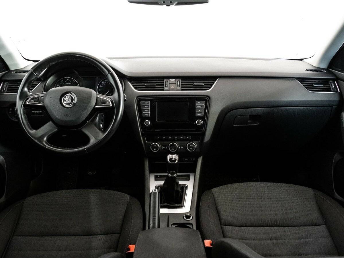 Купить Skoda Octavia с пробегом. Фото: #9