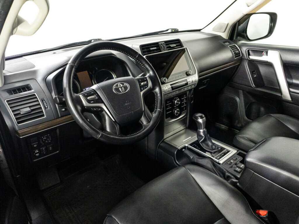Купить Toyota Land Cruiser Prado с пробегом. Фото: #8