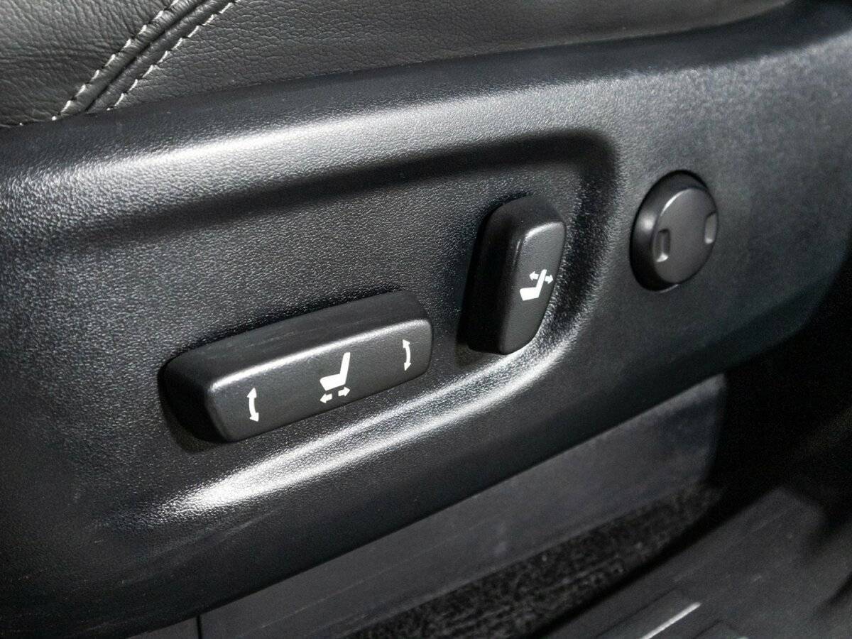 Купить Toyota Land Cruiser Prado с пробегом. Фото: #16