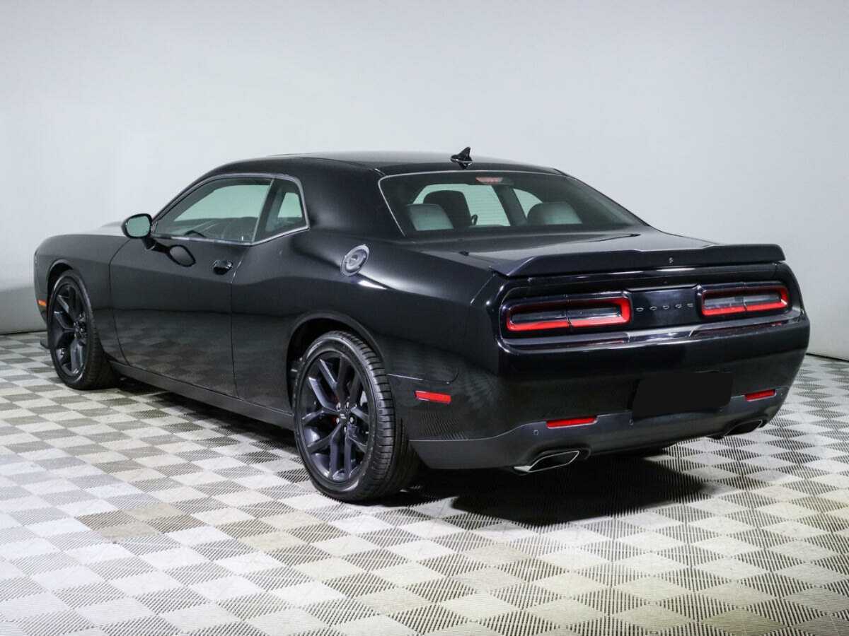 Купить Dodge Challenger с пробегом. Фото: #6