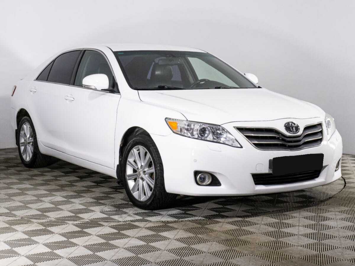 Купить Toyota Camry с пробегом. Фото: #2