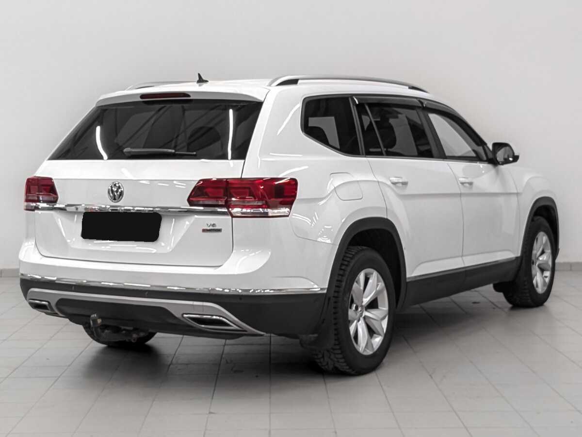 Купить Volkswagen Teramont с пробегом. Фото: #4