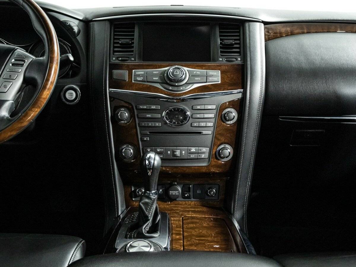 Купить Infiniti QX80 с пробегом. Фото: #11