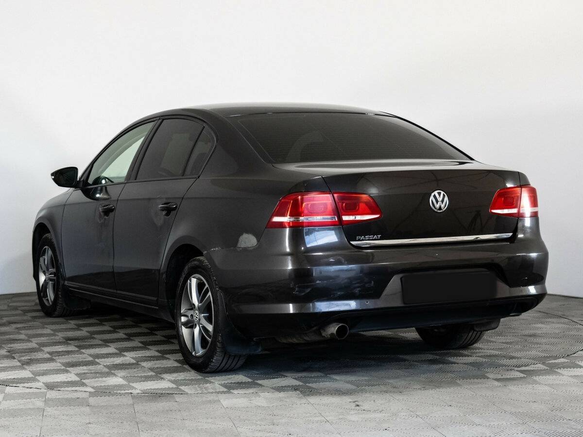 Купить Volkswagen Passat с пробегом. Фото: #5