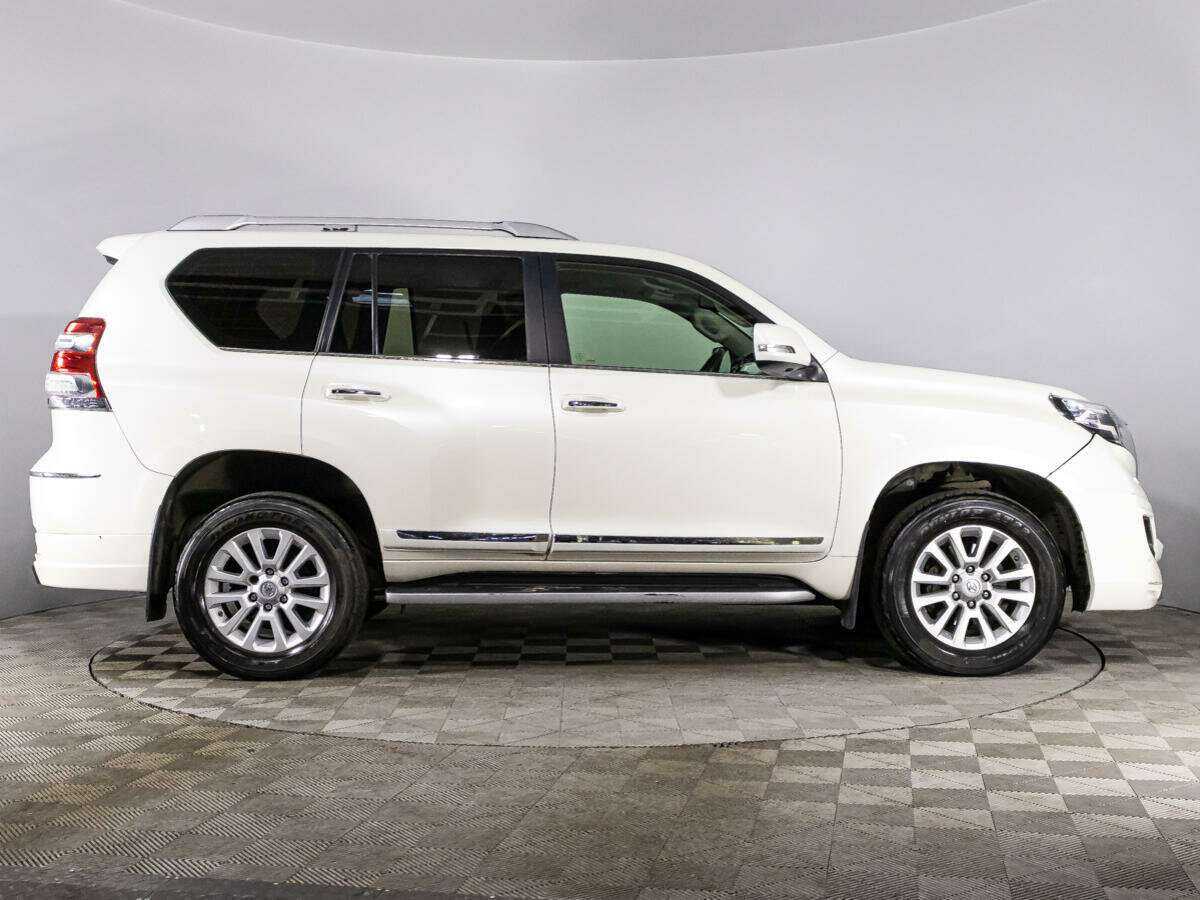 Купить Toyota Land Cruiser Prado с пробегом. Фото: #3