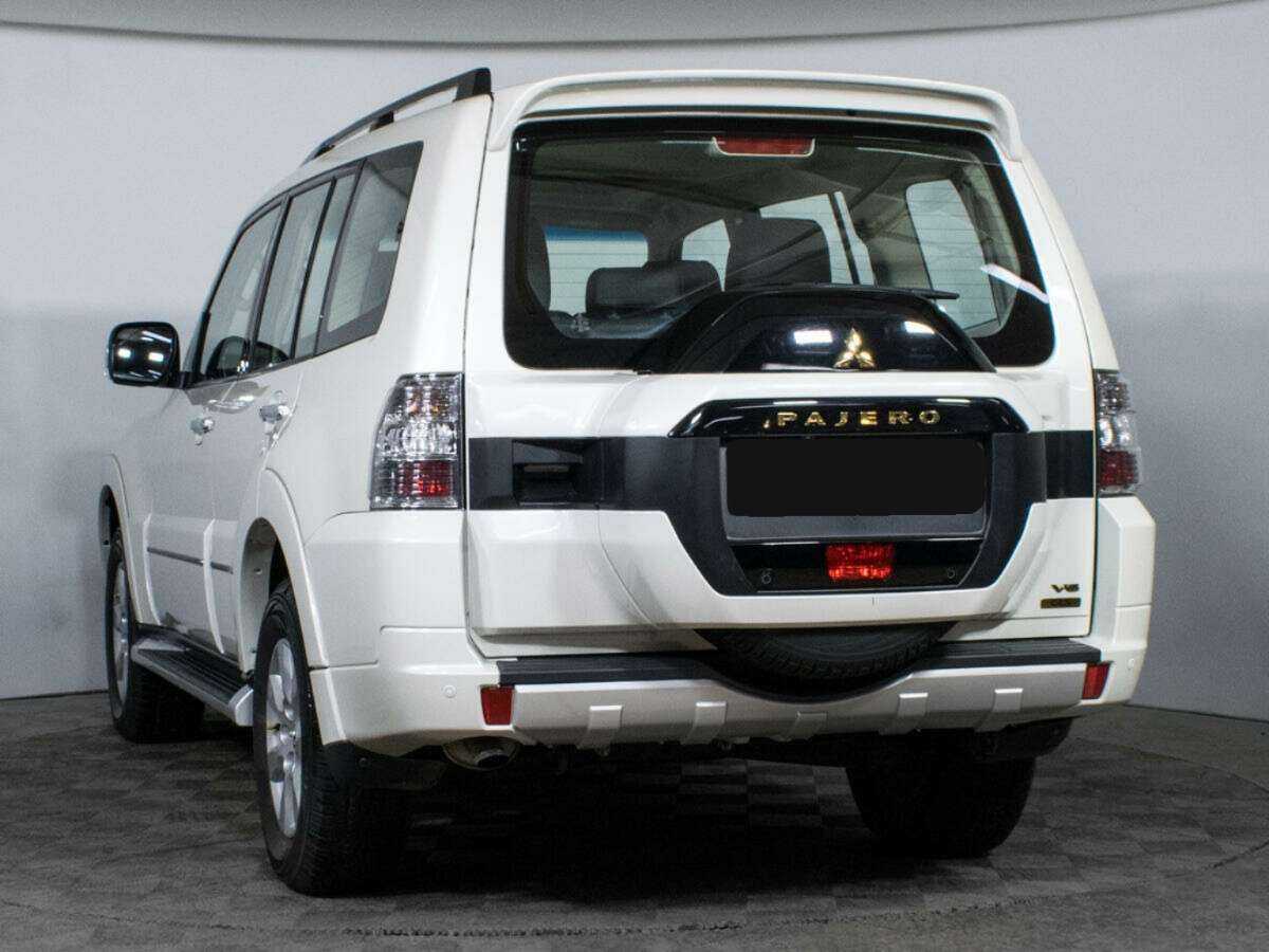 Купить Mitsubishi Pajero с пробегом. Фото: #6