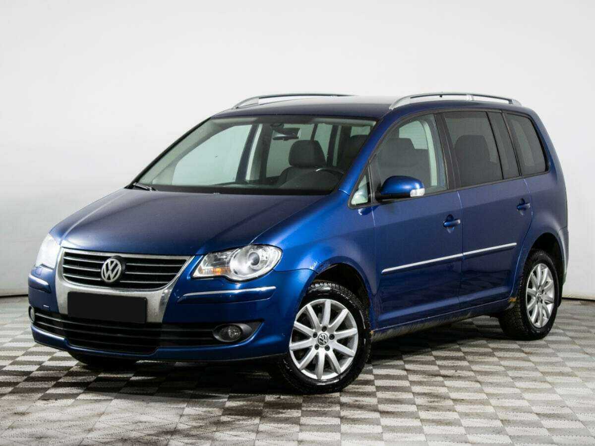 Купить Volkswagen Touran с пробегом. Посмотреть фото