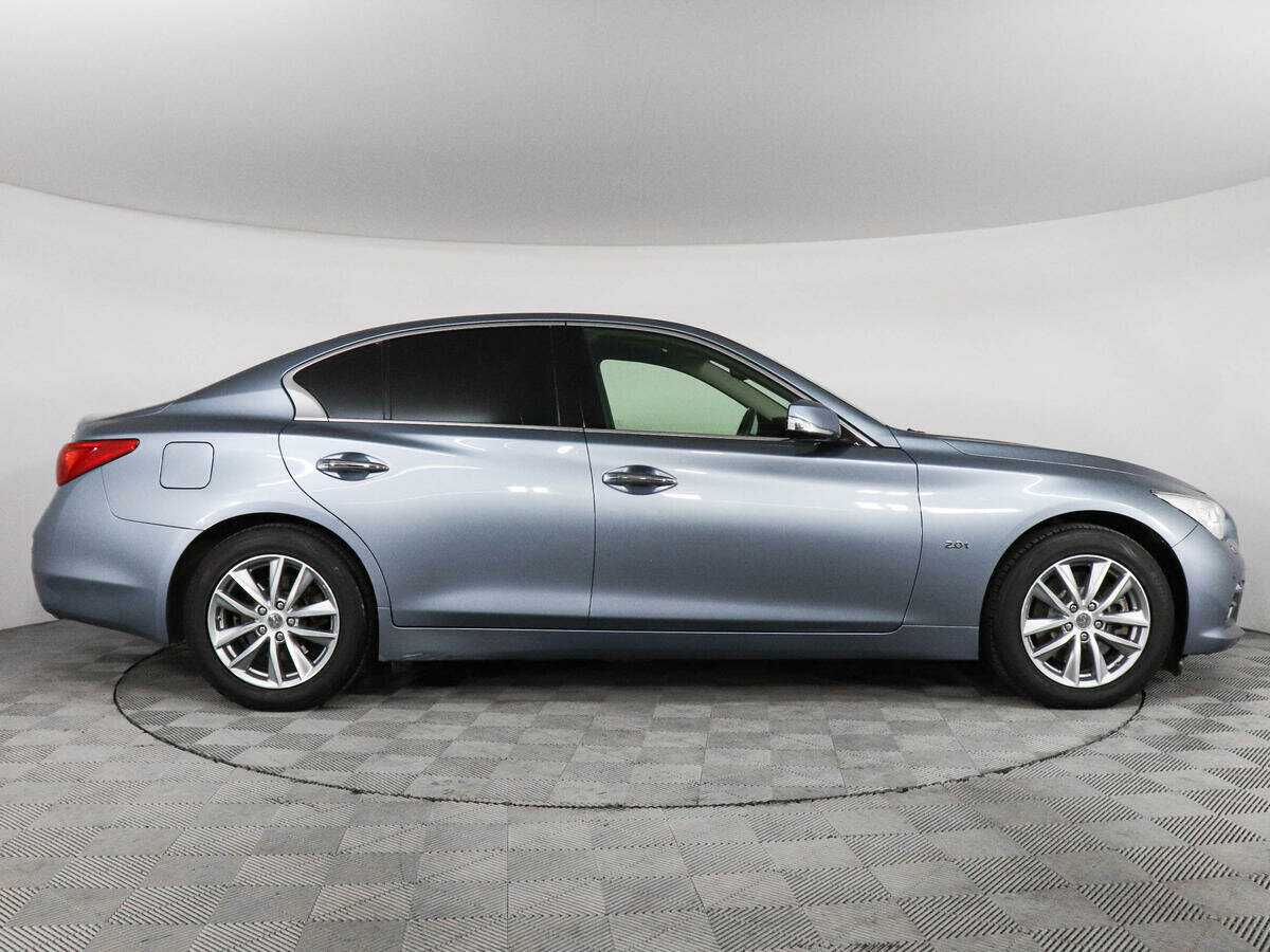 Купить Infiniti Q50 с пробегом. Фото: #3