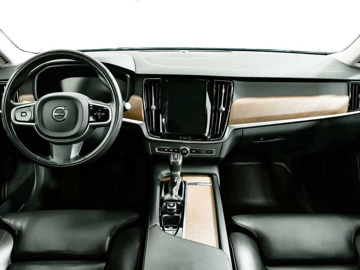 Купить Volvo S90 с пробегом. Фото: #10
