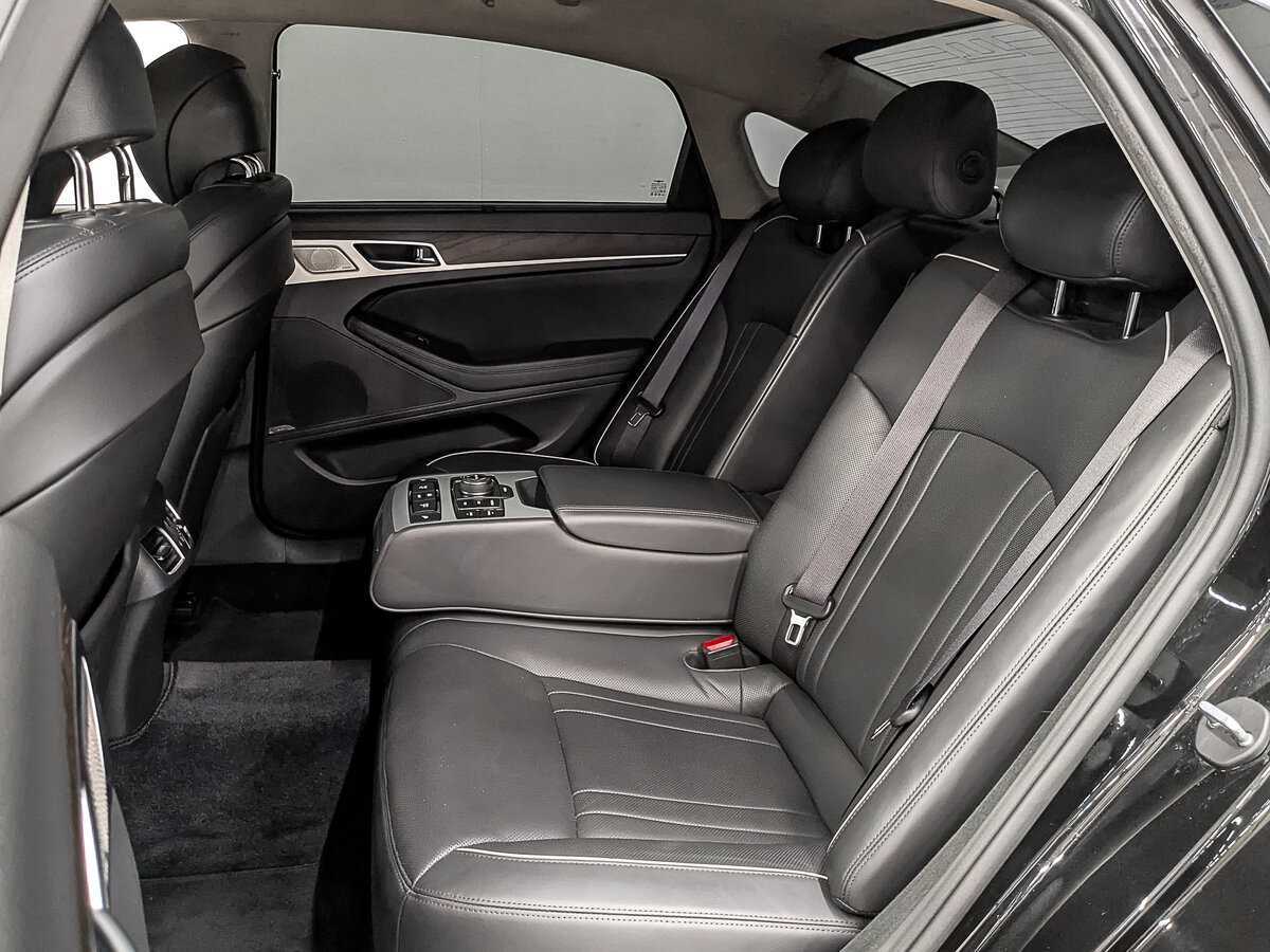 Купить Genesis G80 с пробегом. Фото: #17