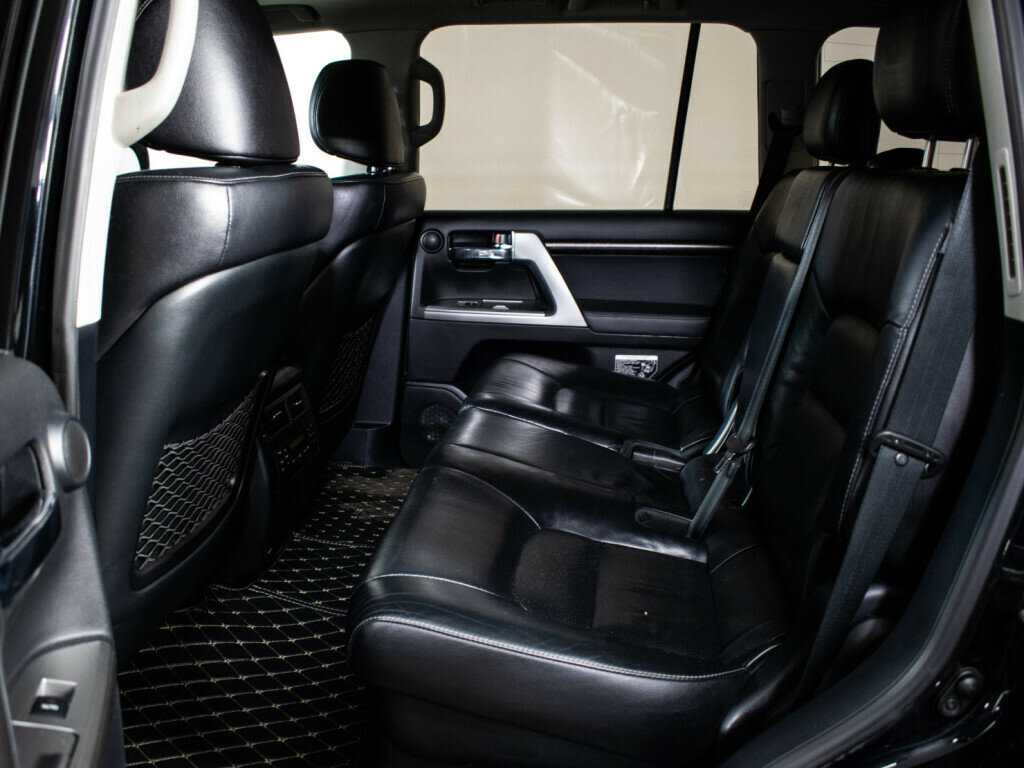Купить Toyota Land Cruiser с пробегом. Фото: #9