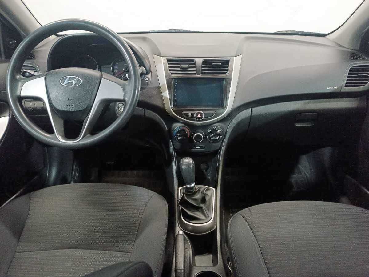 Купить Hyundai Solaris с пробегом. Фото: #8