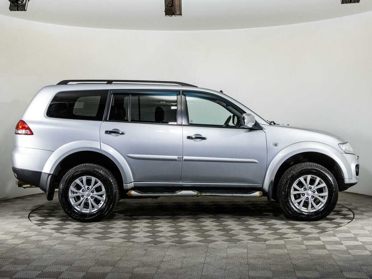 Купить Mitsubishi Pajero Sport с пробегом. Фото: #3