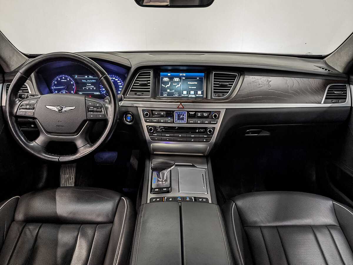 Купить Genesis G80 с пробегом. Фото: #13