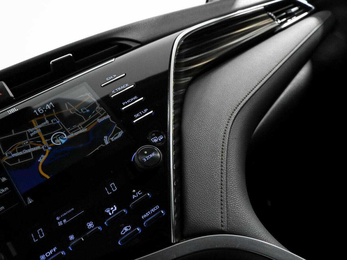 Купить Toyota Camry с пробегом. Фото: #19