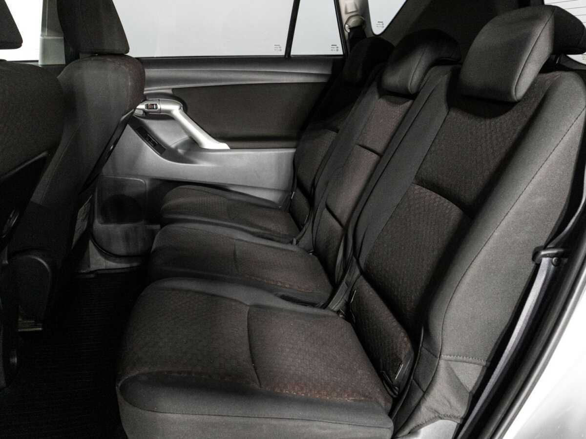Купить Toyota Verso с пробегом. Фото: #9