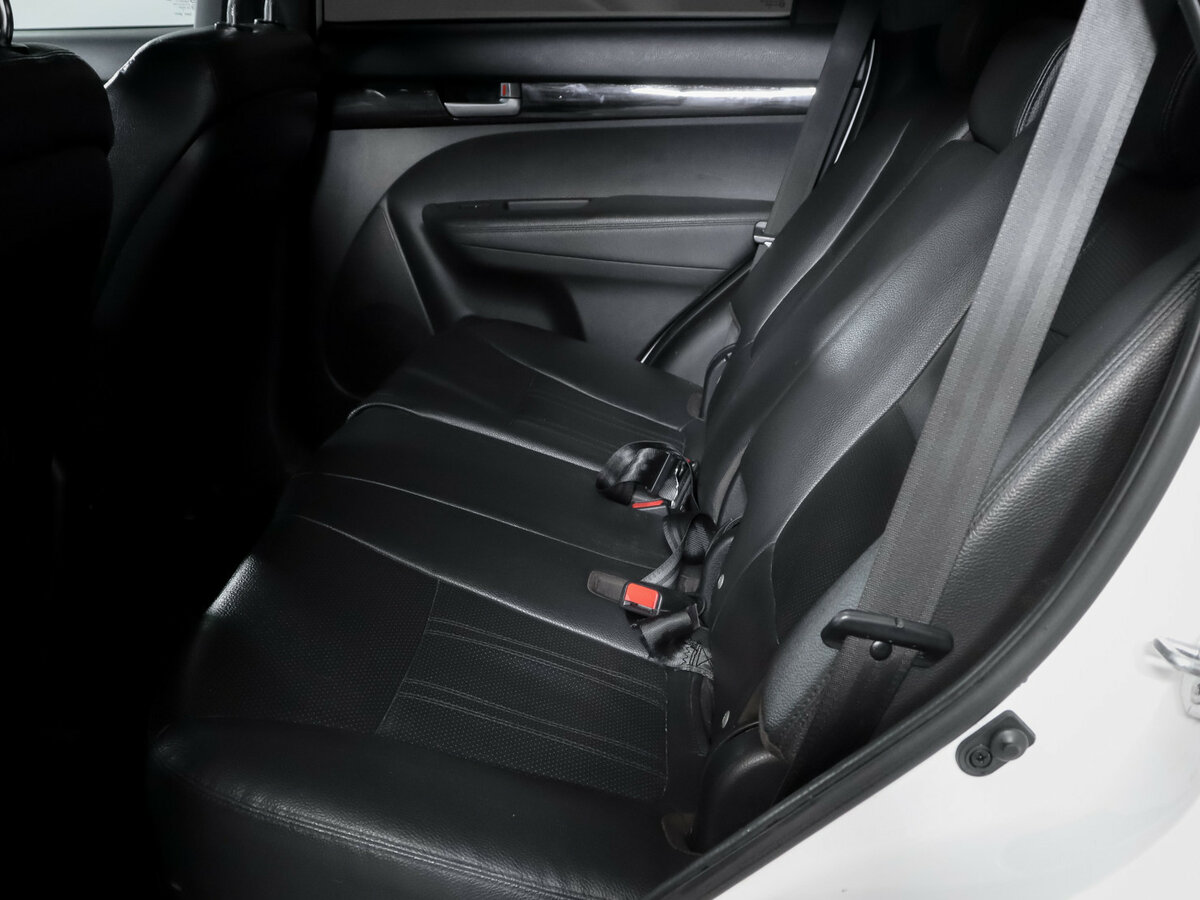 Купить Kia Sorento с пробегом. Фото: #9