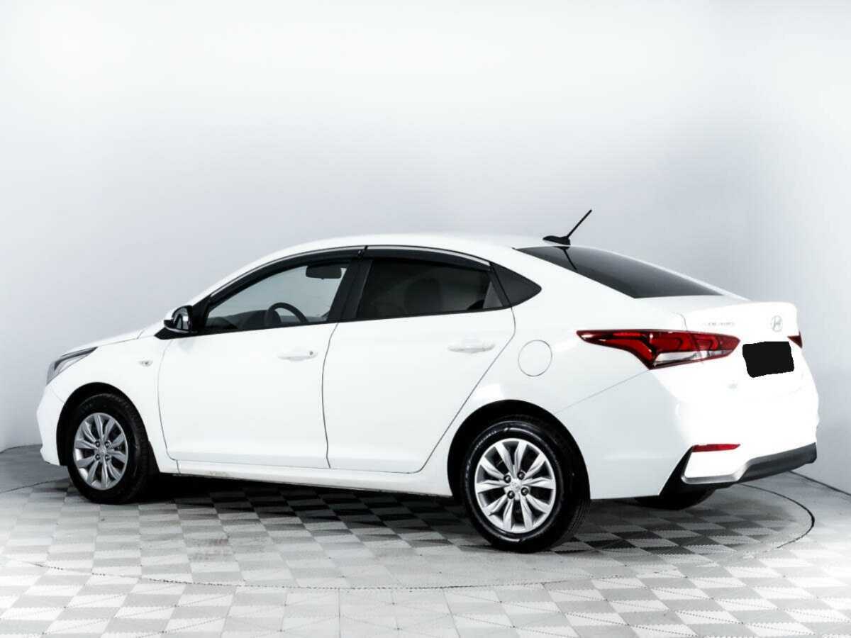 Купить Hyundai Solaris с пробегом. Фото: #6