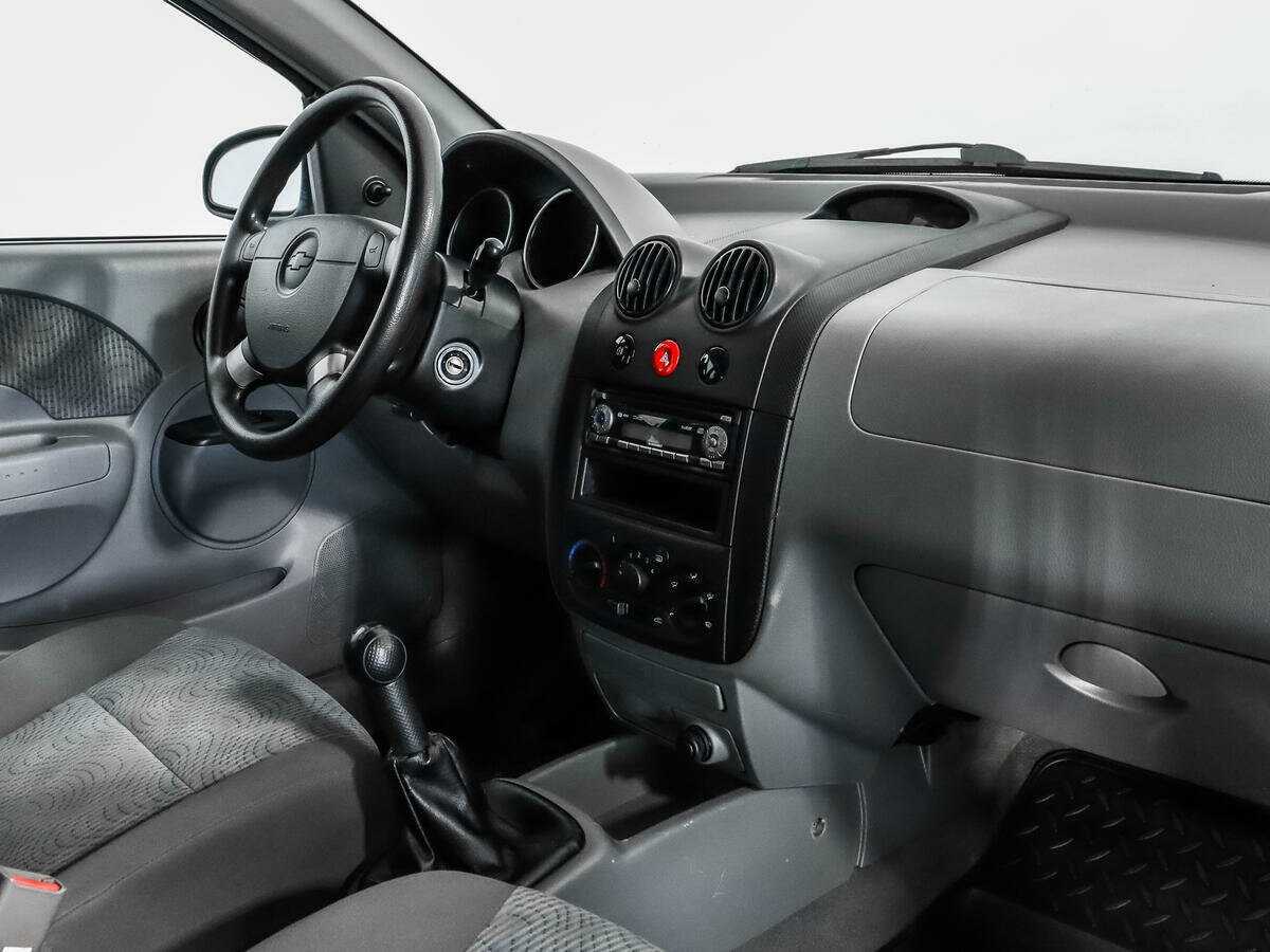 Купить Chevrolet Aveo с пробегом. Фото: #10