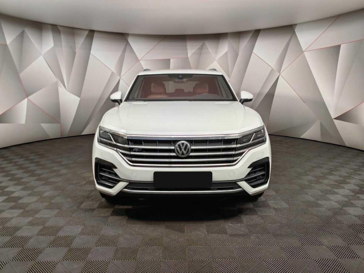 Купить Volkswagen Touareg с пробегом. Фото: #6