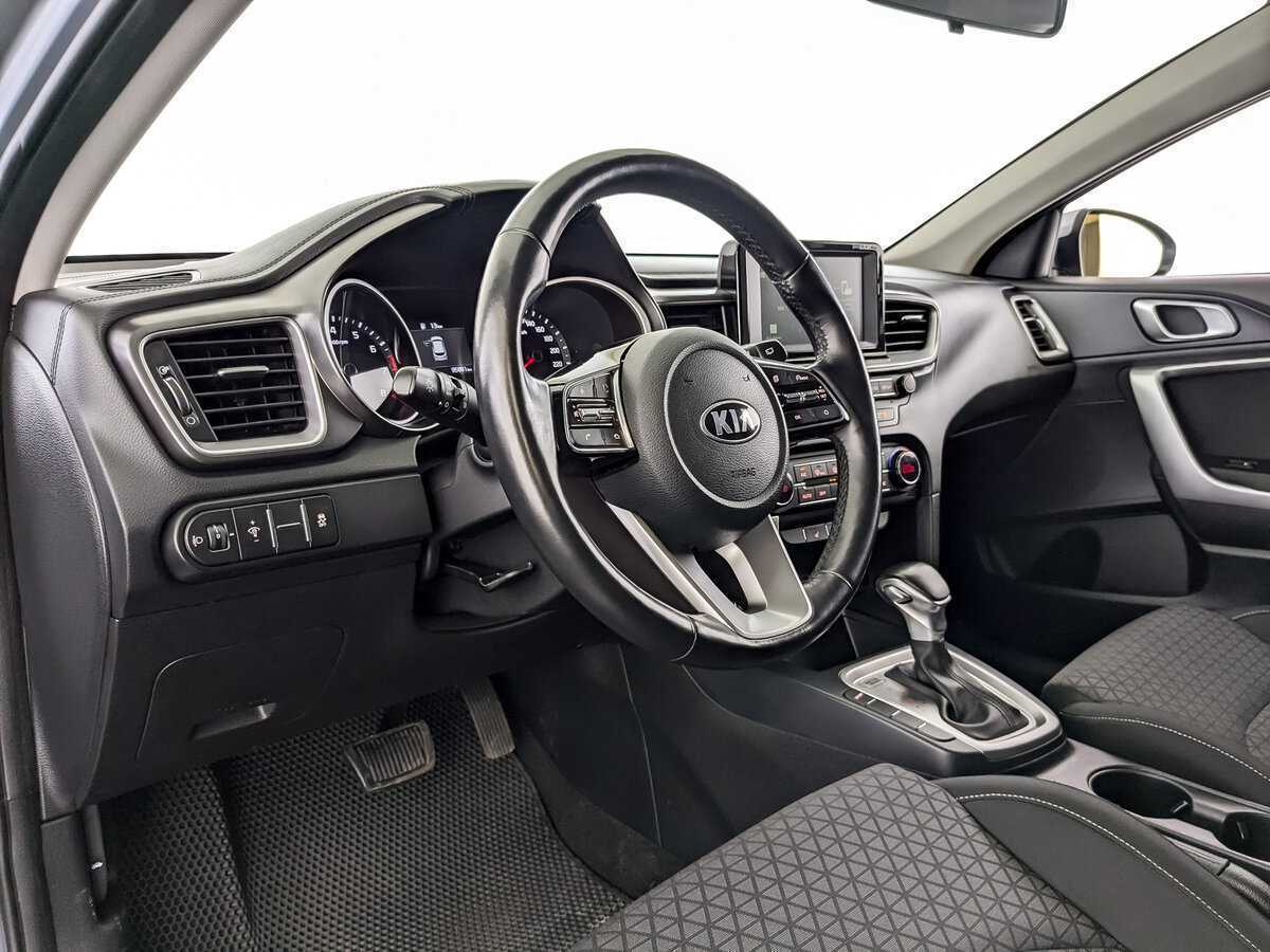 Купить Kia Ceed с пробегом. Фото: #13