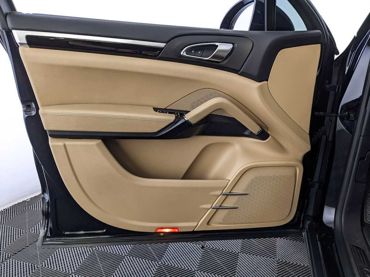 Купить Porsche Cayenne с пробегом. Фото: #14