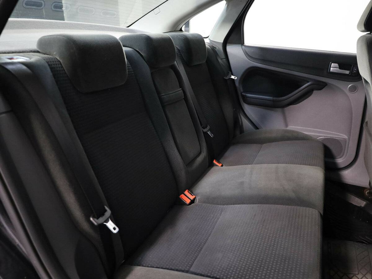 Купить Ford Focus с пробегом. Фото: #16