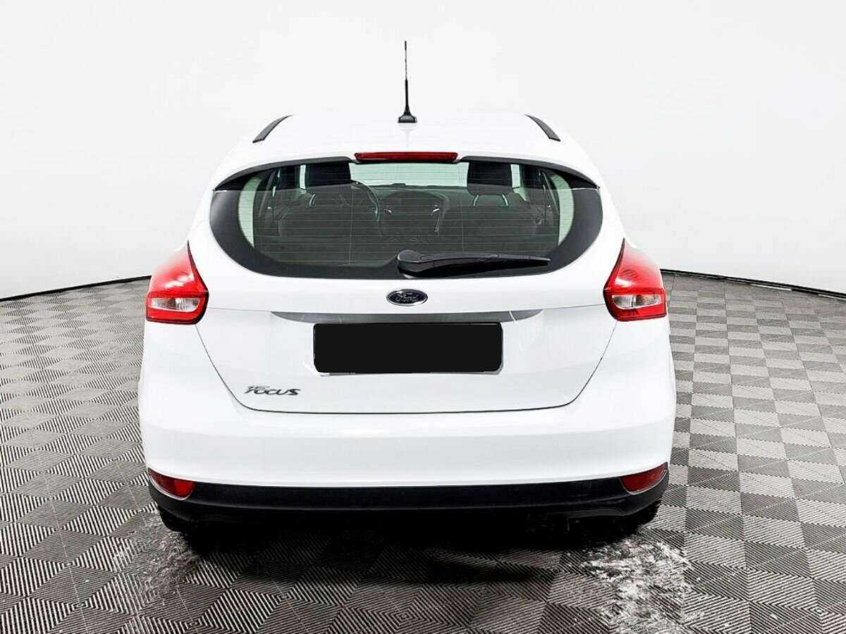 Купить Ford Focus с пробегом. Фото: #4
