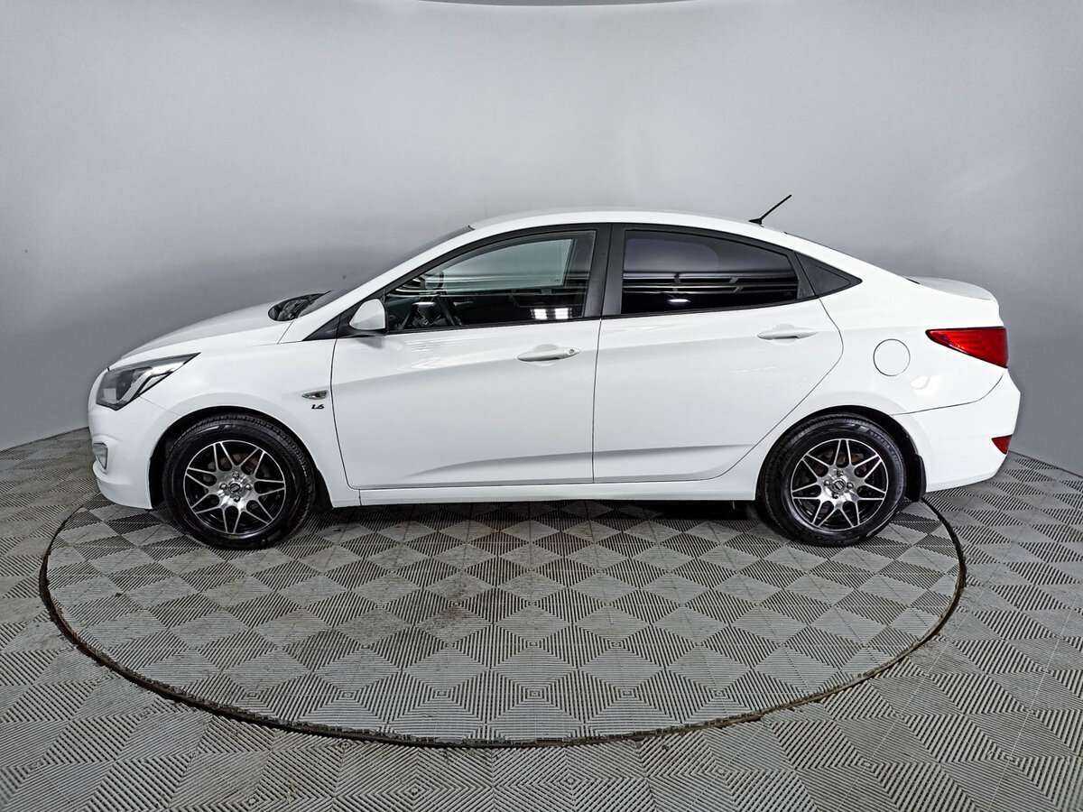 Купить Hyundai Solaris с пробегом. Фото: #7