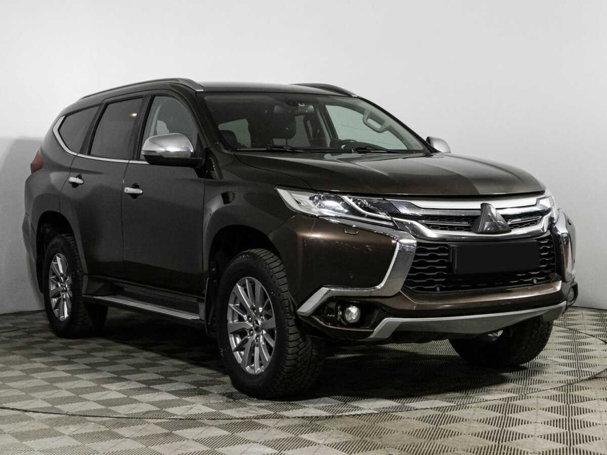 Купить Mitsubishi Pajero Sport с пробегом. Фото: #2