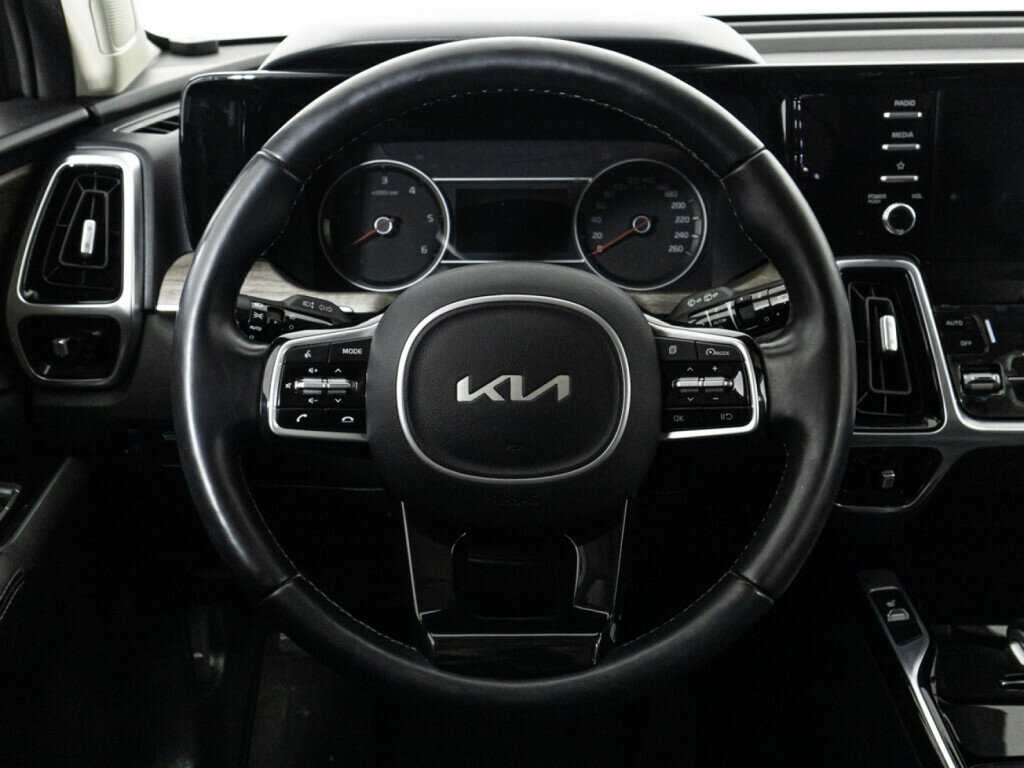 Купить Kia Sorento с пробегом. Фото: #20