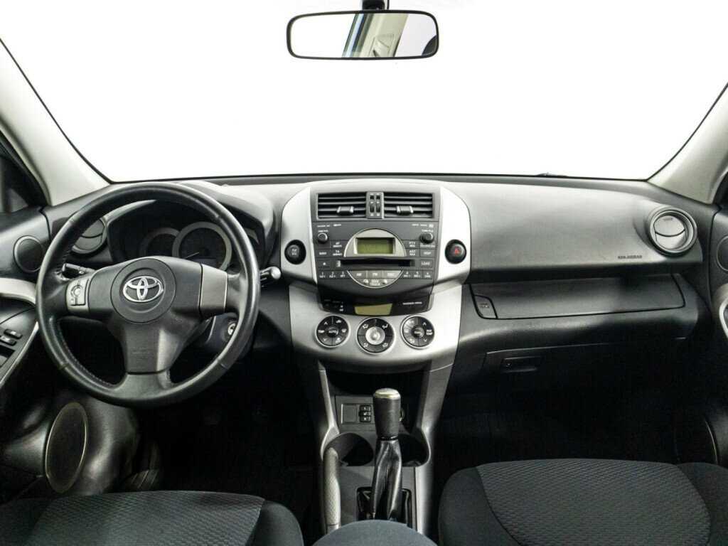 Купить Toyota RAV4 с пробегом. Фото: #11