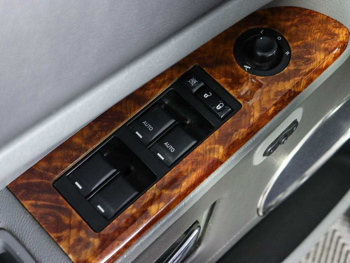 Купить Jeep Grand Cherokee с пробегом. Фото: #15